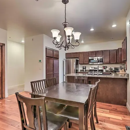 Cozy Central Glenwood Springs Condo With 2 Decks! Exterior photo