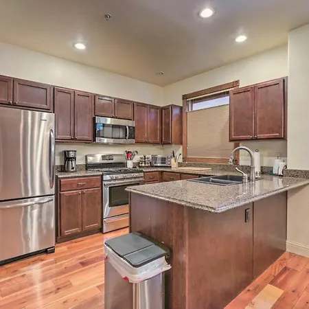 Cozy Central Glenwood Springs Condo With 2 Decks! Exterior photo